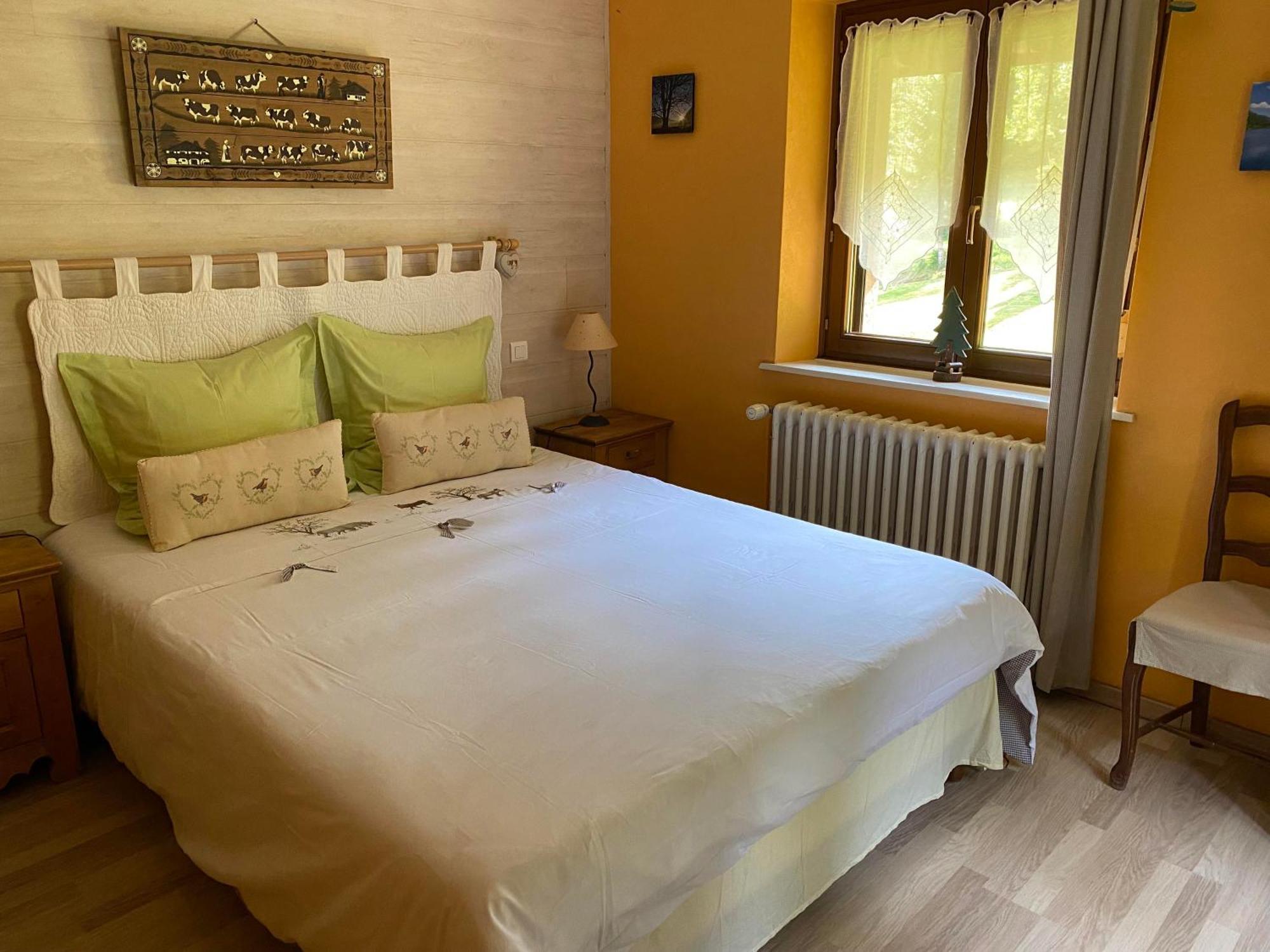 Chambres D'Hotes Des Cascades St-Nicolas Kruth ภายนอก รูปภาพ